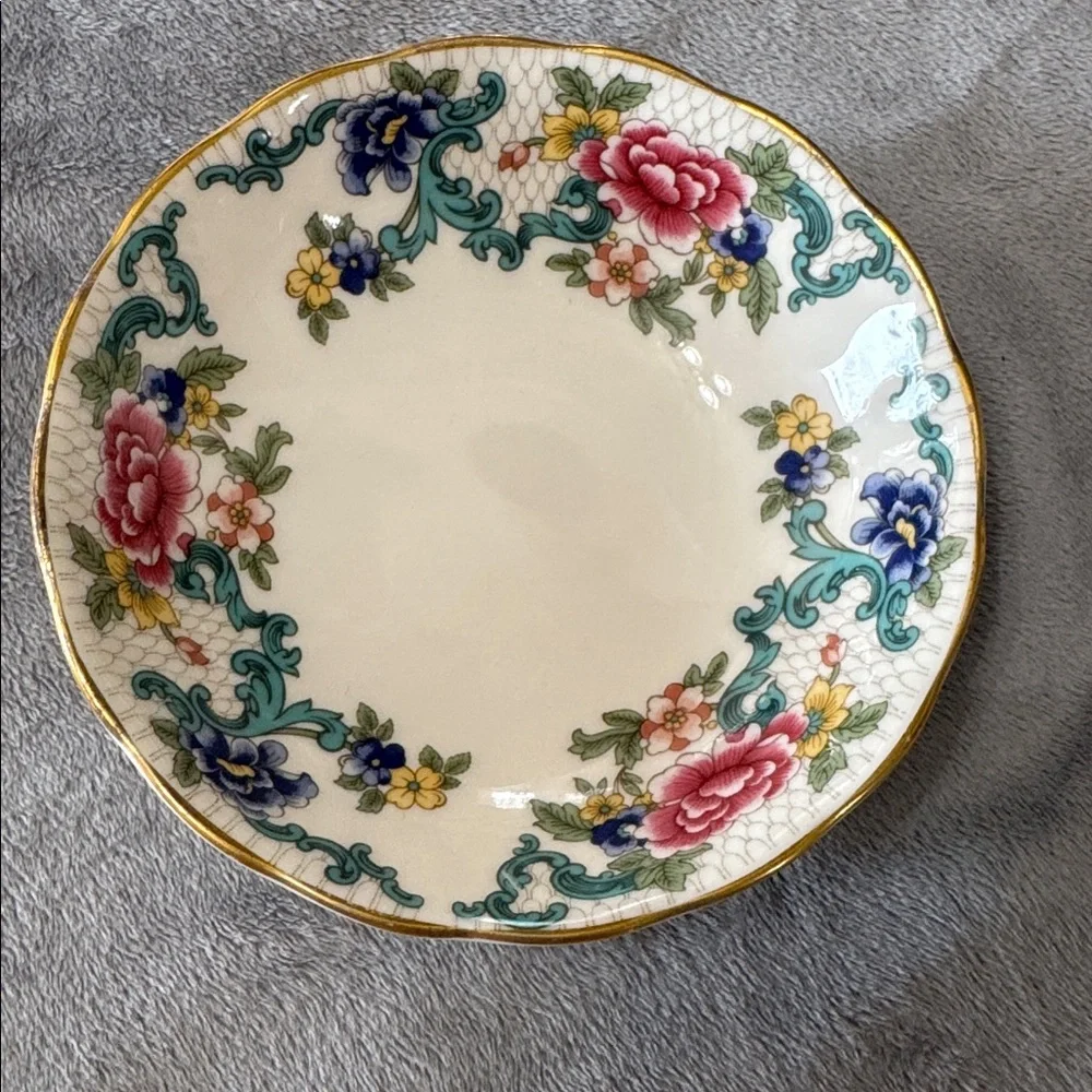 Royal Doulton Booths Floradora T.C. 1127 1981 Breakfast‎ Bowl  Gold Scallop Edge